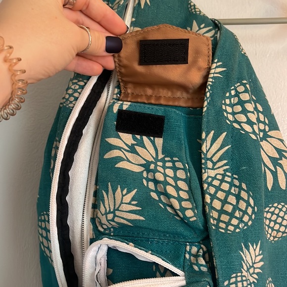 Kavu Pineapple Bag Teal - NEVER USED - Picture 5 of 7